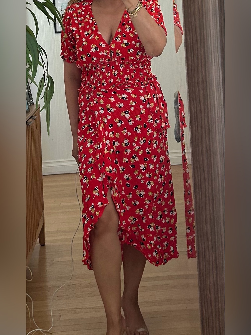 Faithfull the Brand Red Floral Two-Piece Set with Puff Sleeves - Picture 4 of 5